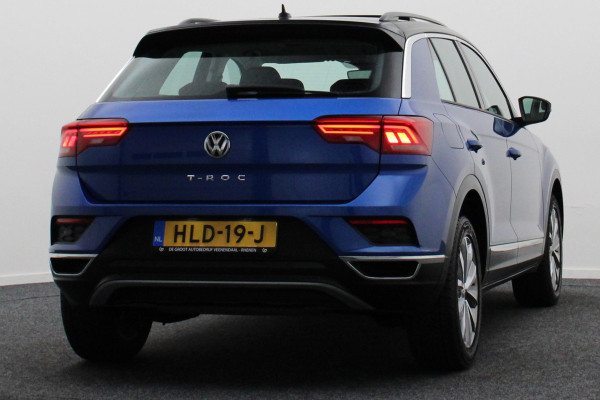Volkswagen T-Roc 1.5 TSI Style Business Panoramadak, Stoel/Stuurverwarming, Camera, ACC, Apple Carplay, 17'' Volkswagen T-Roc 1.5 TSI Style Business Panoramadak, Stoel/Stuurverwarming, Camera, ACC, Apple Carplay, 17''