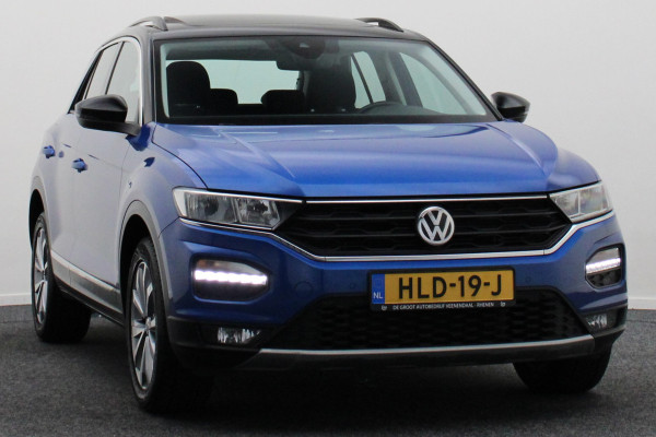 Volkswagen T-Roc 1.5 TSI Style Business Panoramadak, Stoel/Stuurverwarming, Camera, ACC, Apple Carplay, 17'' Volkswagen T-Roc 1.5 TSI Style Business Panoramadak, Stoel/Stuurverwarming, Camera, ACC, Apple Carplay, 17''