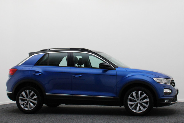 Volkswagen T-Roc 1.5 TSI Style Business Panoramadak, Stoel/Stuurverwarming, Camera, ACC, Apple Carplay, 17'' Volkswagen T-Roc 1.5 TSI Style Business Panoramadak, Stoel/Stuurverwarming, Camera, ACC, Apple Carplay, 17''