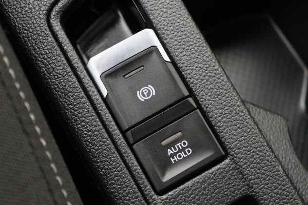 Volkswagen T-Roc 1.5 TSI Style Business Panoramadak, Stoel/Stuurverwarming, Camera, ACC, Apple Carplay, 17'' Volkswagen T-Roc 1.5 TSI Style Business Panoramadak, Stoel/Stuurverwarming, Camera, ACC, Apple Carplay, 17''