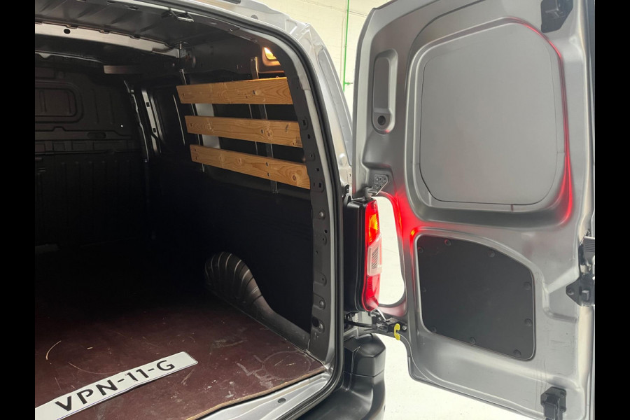 Toyota PROACE CITY L2H1 1.5 D-4D 130PK euro6 Live Long, Airco, Trekhaak 1200KG, Navigatie, Grijs Metallic, RIJKLAARPRIJS!