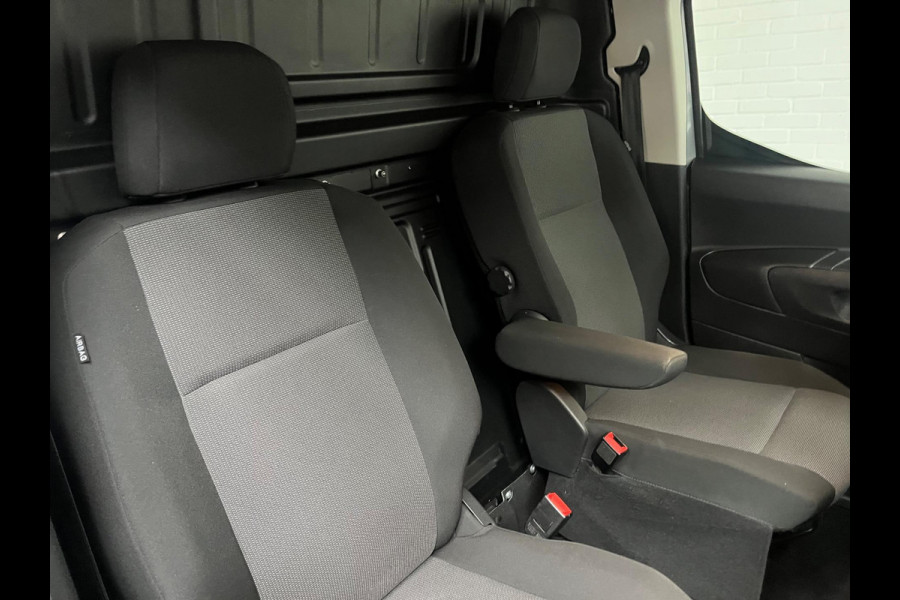 Toyota PROACE CITY L2H1 1.5 D-4D 130PK euro6 Live Long, Airco, Trekhaak 1200KG, Navigatie, Grijs Metallic, RIJKLAARPRIJS!