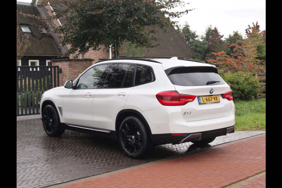 BMW iX3 High Executive 80 kWh | Harman Kardon | Camera | Apple Carplay | Head-up display | Panoramadak |
