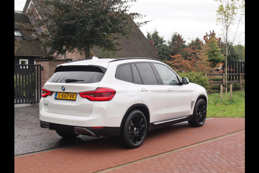 BMW iX3 High Executive 80 kWh | Harman Kardon | Camera | Apple Carplay | Head-up display | Panoramadak |