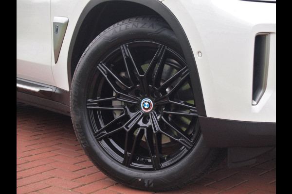 BMW iX3 High Executive 80 kWh | Harman Kardon | Camera | Apple Carplay | Head-up display | Panoramadak |