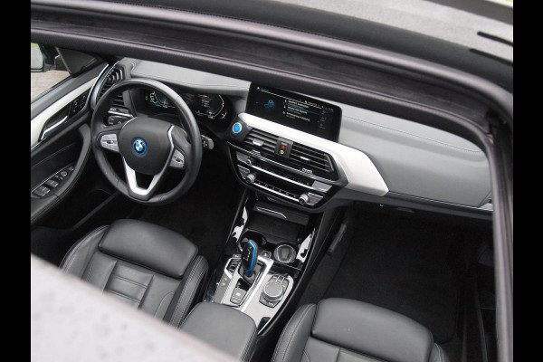 BMW iX3 High Executive 80 kWh | Harman Kardon | Camera | Apple Carplay | Head-up display | Panoramadak |