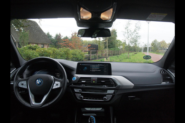 BMW iX3 High Executive 80 kWh | Harman Kardon | Camera | Apple Carplay | Head-up display | Panoramadak |