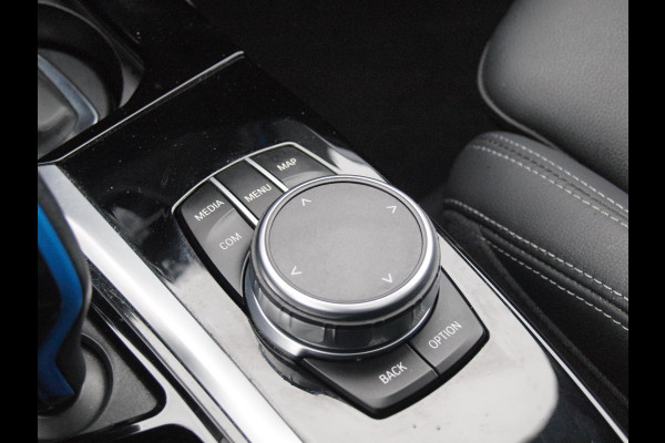 BMW iX3 High Executive 80 kWh | Harman Kardon | Camera | Apple Carplay | Head-up display | Panoramadak |