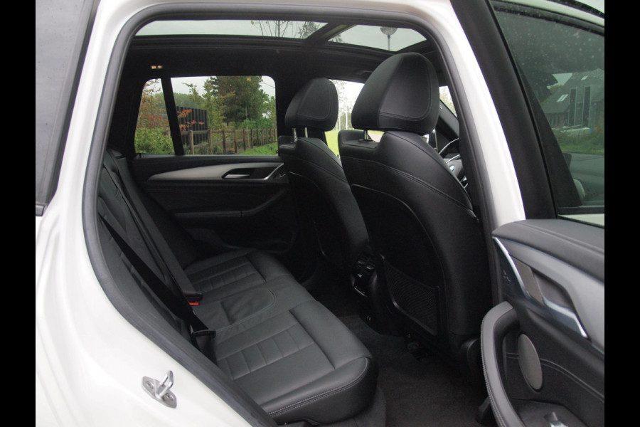 BMW iX3 High Executive 80 kWh | Harman Kardon | Camera | Apple Carplay | Head-up display | Panoramadak |
