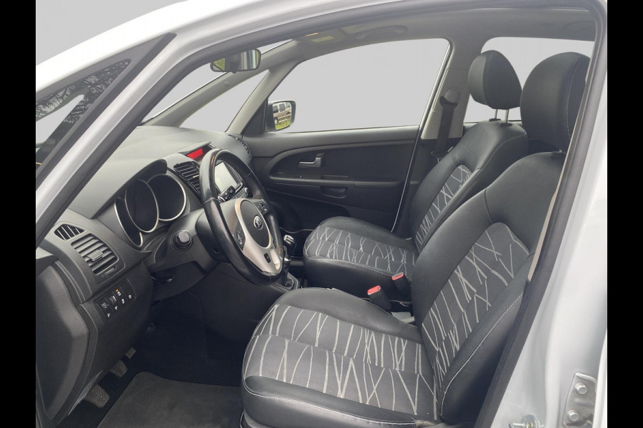 Kia Venga 1.4 CVVT Edition | Hoge Instap | Trekhaak | Navigatie