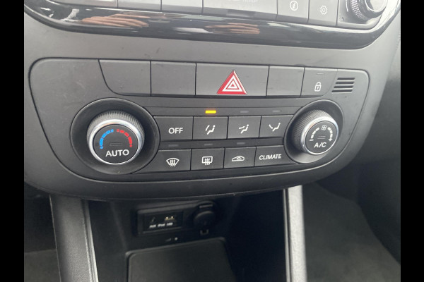 Kia Venga 1.4 CVVT Edition | Hoge Instap | Trekhaak | Navigatie