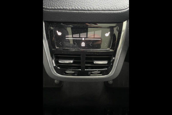 Volvo XC90 2.0 D5 AWD Inscription 7P prijs NL €24000,-