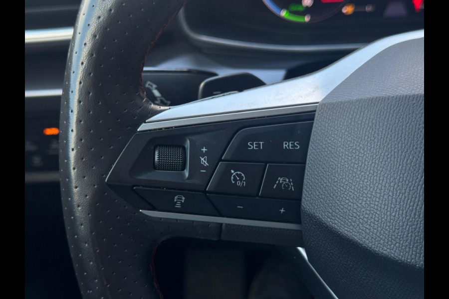 Seat Leon 1.4 TSI eHy. PHEV FR 204pk PANO CLIMATE SFEERVERL CAMERA PDC