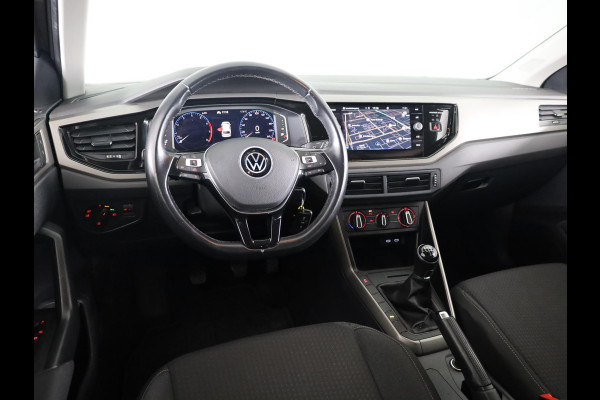 Volkswagen Polo 1.0 TSI Comfortline 95 pk | Navigatie | Parkeersensoren | Adaptieve cruise control | Apple Carplay/Android Auto | Voll. digitaal instrumentenpaneel |