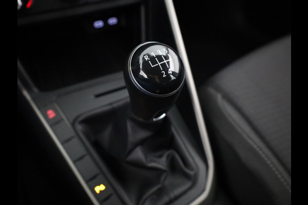 Volkswagen Polo 1.0 TSI Comfortline 95 pk | Navigatie | Parkeersensoren | Adaptieve cruise control | Apple Carplay/Android Auto | Voll. digitaal instrumentenpaneel |