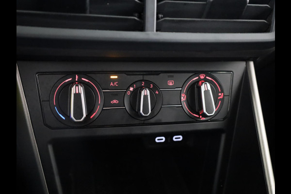 Volkswagen Polo 1.0 TSI Comfortline 95 pk | Navigatie | Parkeersensoren | Adaptieve cruise control | Apple Carplay/Android Auto | Voll. digitaal instrumentenpaneel |