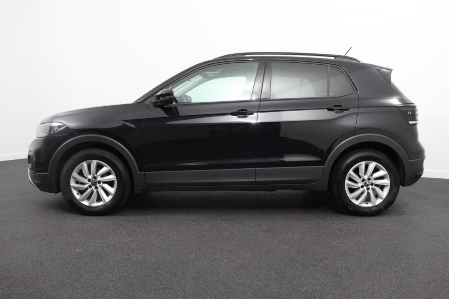 Volkswagen T-Cross 1.0 TSI 110 pk Life Plus Navigatie Apple Carplay/Android Auto Adaptive Cruise Control Lane Assist Camera Parkeersensoren Stoelverwarming \ DAB
