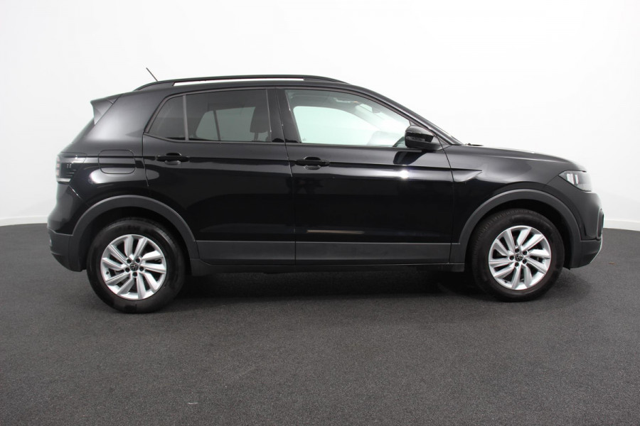 Volkswagen T-Cross 1.0 TSI 110 pk Life Plus Navigatie Apple Carplay/Android Auto Adaptive Cruise Control Lane Assist Camera Parkeersensoren Stoelverwarming \ DAB