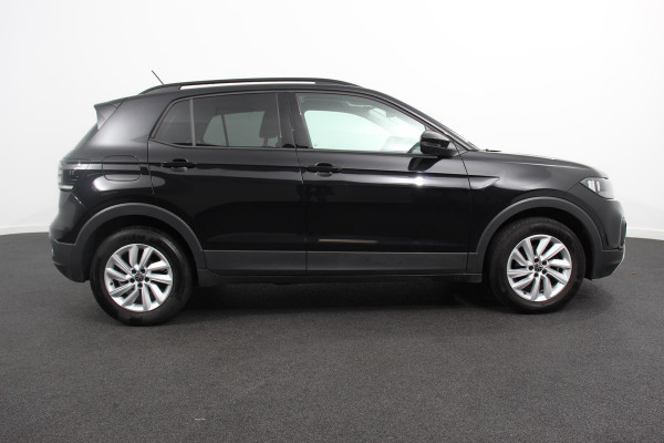 Volkswagen T-Cross 1.0 TSI 110 pk Life Plus Navigatie Apple Carplay/Android Auto Adaptive Cruise Control Lane Assist Camera Parkeersensoren Stoelverwarming \ DAB