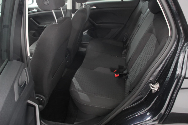 Volkswagen T-Cross 1.0 TSI 110 pk Life Plus Navigatie Apple Carplay/Android Auto Adaptive Cruise Control Lane Assist Camera Parkeersensoren Stoelverwarming \ DAB