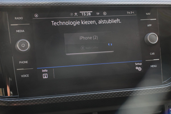 Volkswagen T-Cross 1.0 TSI 110 pk Life Plus Navigatie Apple Carplay/Android Auto Adaptive Cruise Control Lane Assist Camera Parkeersensoren Stoelverwarming \ DAB