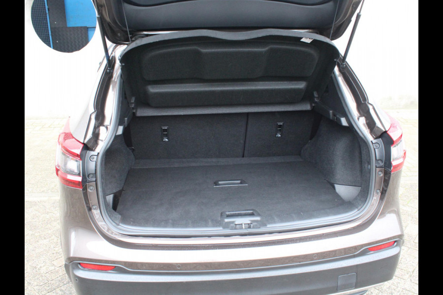 Nissan QASHQAI 1.3 DIG-T Tekna | PANORAMADAK | NAVIGATIE | ACHTERUITRIJCAMERA |