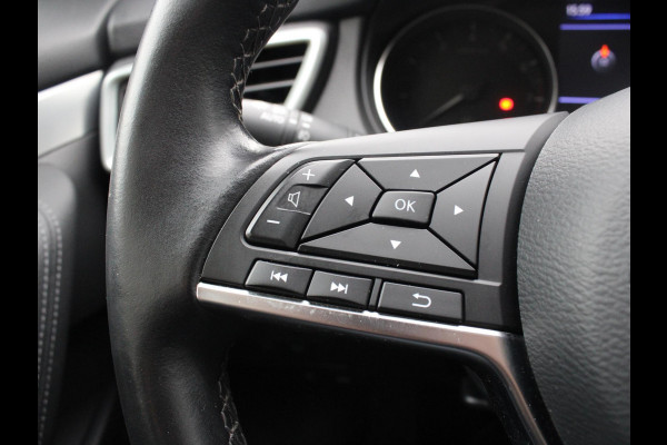 Nissan QASHQAI 1.3 DIG-T Tekna | PANORAMADAK | NAVIGATIE | ACHTERUITRIJCAMERA |