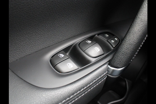 Nissan QASHQAI 1.3 DIG-T Tekna | PANORAMADAK | NAVIGATIE | ACHTERUITRIJCAMERA |
