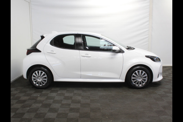Toyota Yaris 1.5 Hybrid Active CARPLAY | CAMERA | CLIMATE | DAB | ADAPCRUISE | ELRM