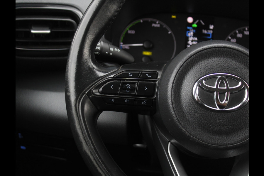Toyota Yaris 1.5 Hybrid Active CARPLAY | CAMERA | CLIMATE | DAB | ADAPCRUISE | ELRM