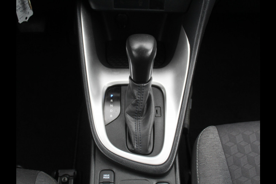 Toyota Yaris 1.5 Hybrid Active CARPLAY | CAMERA | CLIMATE | DAB | ADAPCRUISE | ELRM