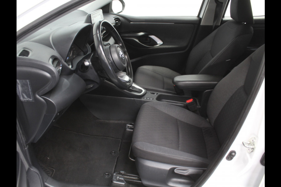 Toyota Yaris 1.5 Hybrid Active CARPLAY | CAMERA | CLIMATE | DAB | ADAPCRUISE | ELRM