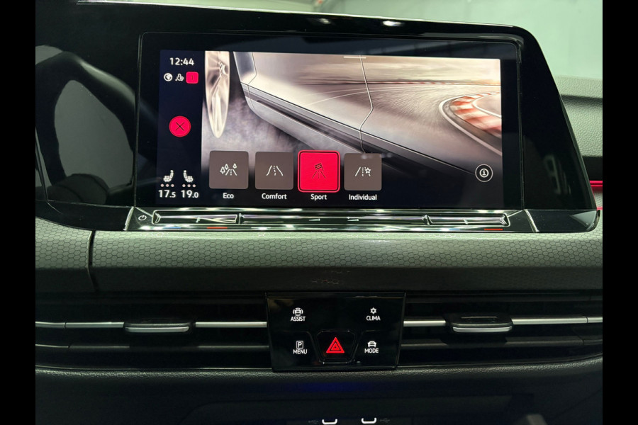 Volkswagen Golf 8 GTI 2.0 Nardo Pano