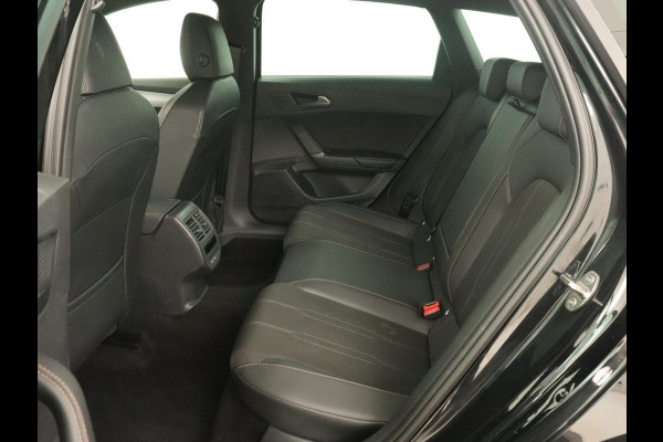 CUPRA Leon 1.5 TSI e-Hybrid | Stoel & stuurverwarming | Camera | Adaptive cruise | Carplay | Navigatie | Matrix LED | Sfeerverlichting | PHEV | Plug In