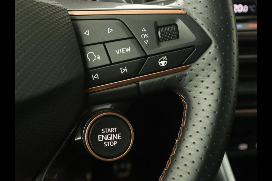 CUPRA Leon 1.5 TSI e-Hybrid | Stoel & stuurverwarming | Camera | Adaptive cruise | Carplay | Navigatie | Matrix LED | Sfeerverlichting | PHEV | Plug In