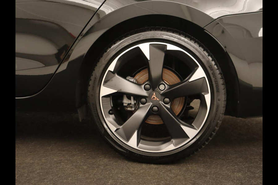 CUPRA Leon 1.5 TSI e-Hybrid | Stoel & stuurverwarming | Camera | Adaptive cruise | Carplay | Navigatie | Matrix LED | Sfeerverlichting | PHEV | Plug In