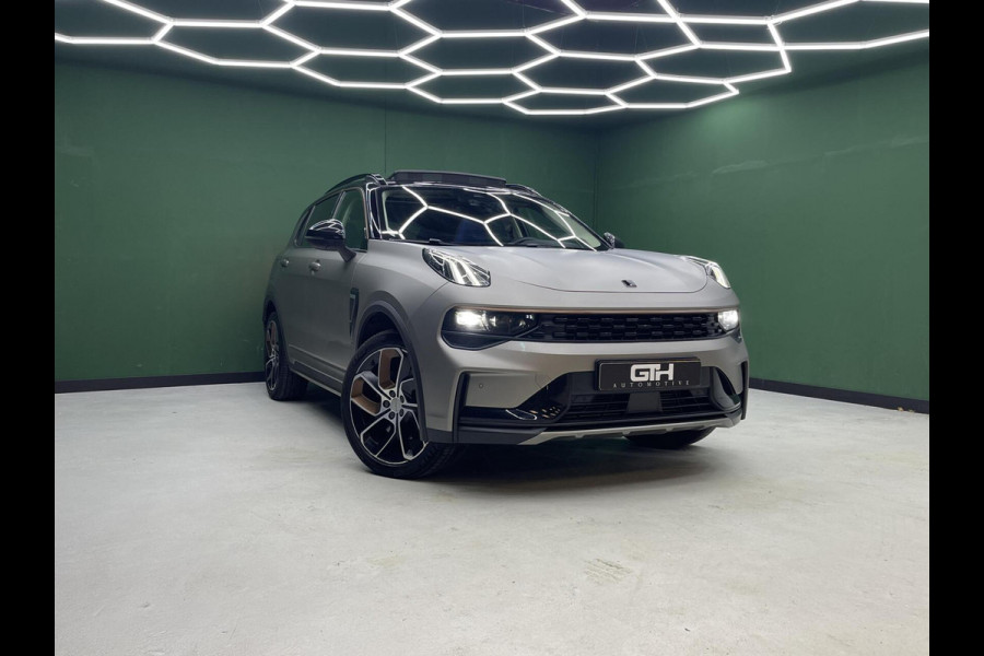 Lynk & Co 01 1.5 PHEV Mat Grijs | Pano | Trekhaak | NAP