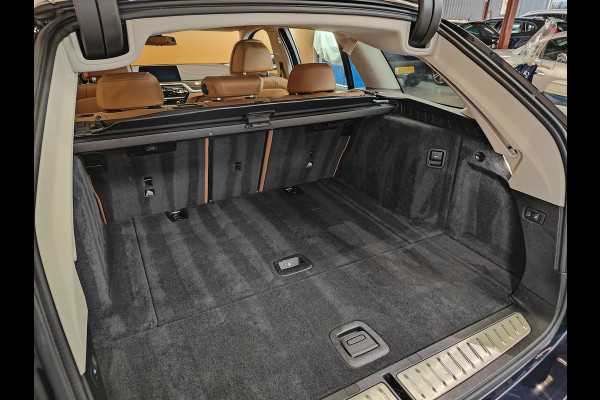 BMW 5 Serie Touring 520i High Executive comfortstoelen | leer | panoramadak | head up