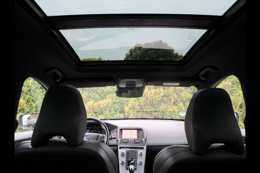 Volvo XC60 2.0 T5 FWD Polar+ Automaat*Leder*Panorama dak*