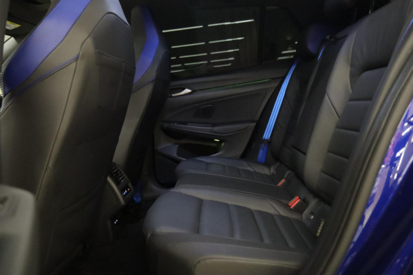 Volkswagen Golf 2.0 TSI R 4Motion PERFORMANCE AKRA/ABT/PANO/CAM/IQ/H&K/BOMVOL
