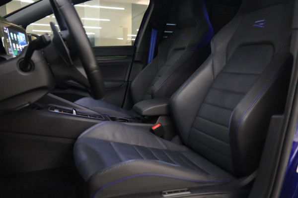 Volkswagen Golf 2.0 TSI R 4Motion PERFORMANCE AKRA/ABT/PANO/CAM/IQ/H&K/BOMVOL