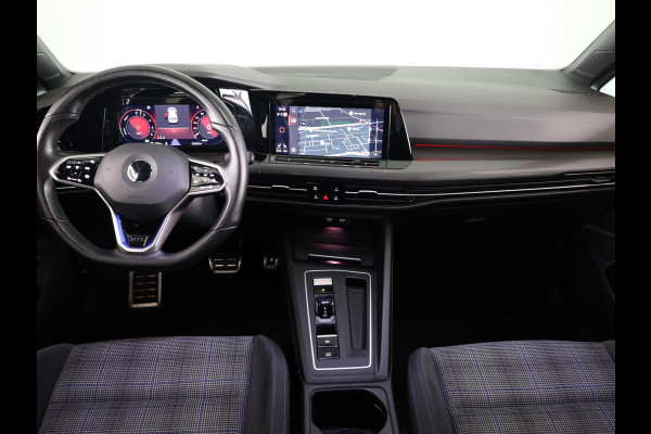 Volkswagen Golf 1.4 eHybrid GTE 245PK PHEV | Navigatie | Parkeer camera | Stoel- en stuurverwarming |