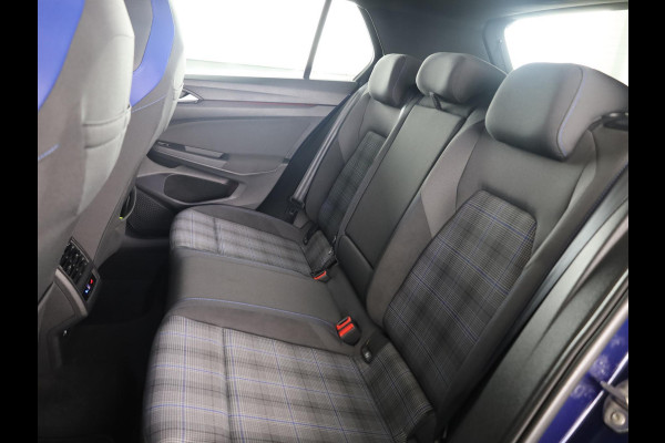 Volkswagen Golf 1.4 eHybrid GTE 245PK PHEV | Navigatie | Parkeer camera | Stoel- en stuurverwarming |