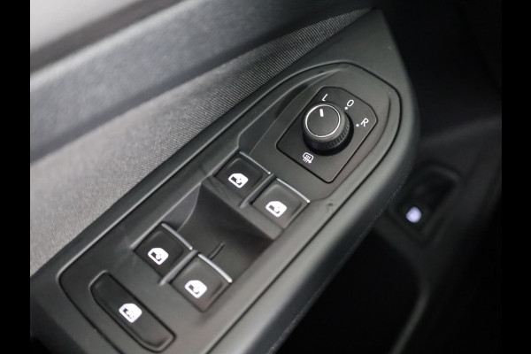 Volkswagen Golf 1.4 eHybrid GTE 245PK PHEV | Navigatie | Parkeer camera | Stoel- en stuurverwarming |