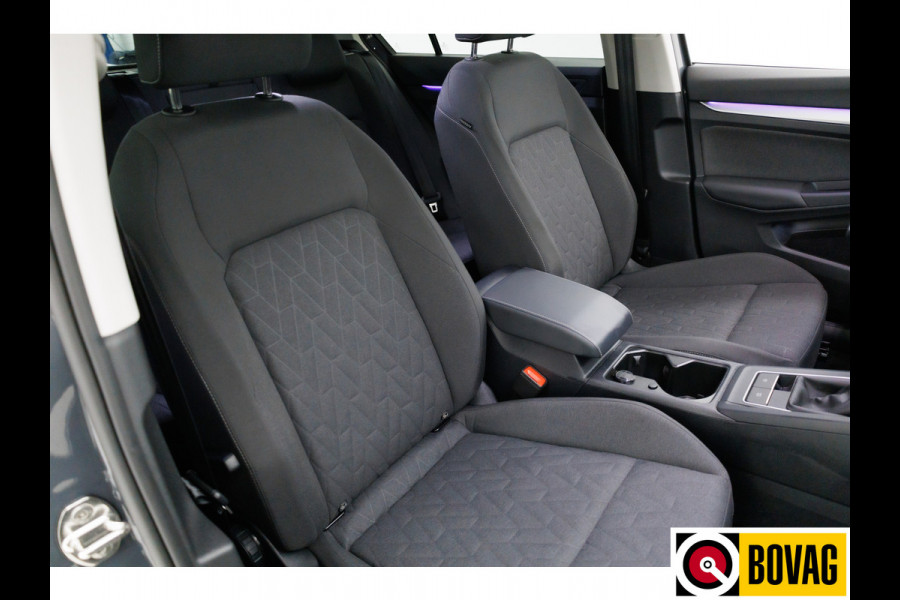 Volkswagen Golf 1.5 TSI Bus. Comf. Ed. 116 PK | Stoel & Stuurverw. | App. connect | Adap. Cruise | Extra getint glas v/a b-stijl | PDC V+ A | Draadloze tel. lader | All season banden