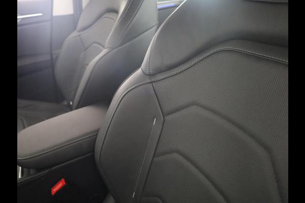 Škoda Kodiaq 1.5 TSI PHEV Business Edition 204pk | Light en View Pakket | Navigatie | Lederen bekleding | Elektrisch verstelbare stoelen met geheugen