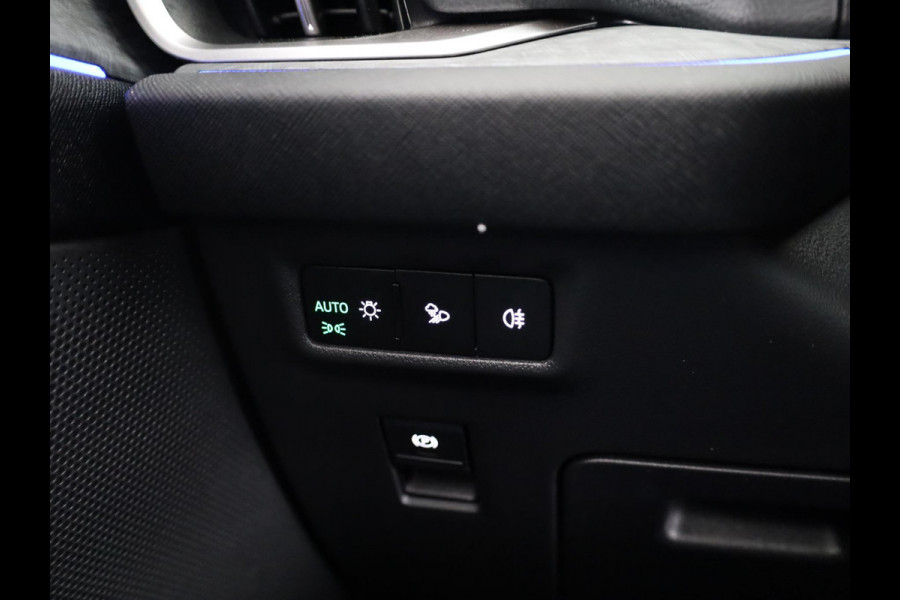 Škoda Kodiaq 1.5 TSI PHEV Business Edition 204pk | Light en View Pakket | Navigatie | Lederen bekleding | Elektrisch verstelbare stoelen met geheugen