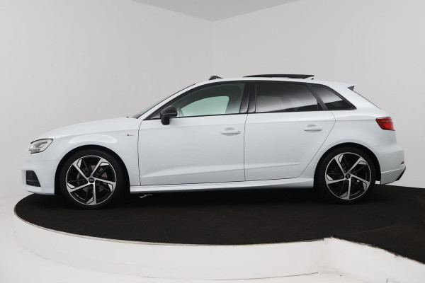 Audi A3 Sportback 35 TFSI CoD Advance Sport (PANORAMADAK, DIGITALE COCKPIT, STOELVERWARMING, NAVIGATIE, PARKEERSENSOREN)