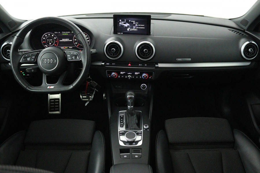 Audi A3 Sportback 35 TFSI CoD Advance Sport (PANORAMADAK, DIGITALE COCKPIT, STOELVERWARMING, NAVIGATIE, PARKEERSENSOREN)