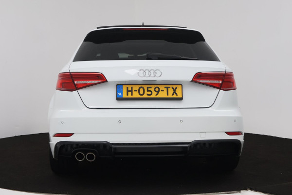 Audi A3 Sportback 35 TFSI CoD Advance Sport (PANORAMADAK, DIGITALE COCKPIT, STOELVERWARMING, NAVIGATIE, PARKEERSENSOREN)